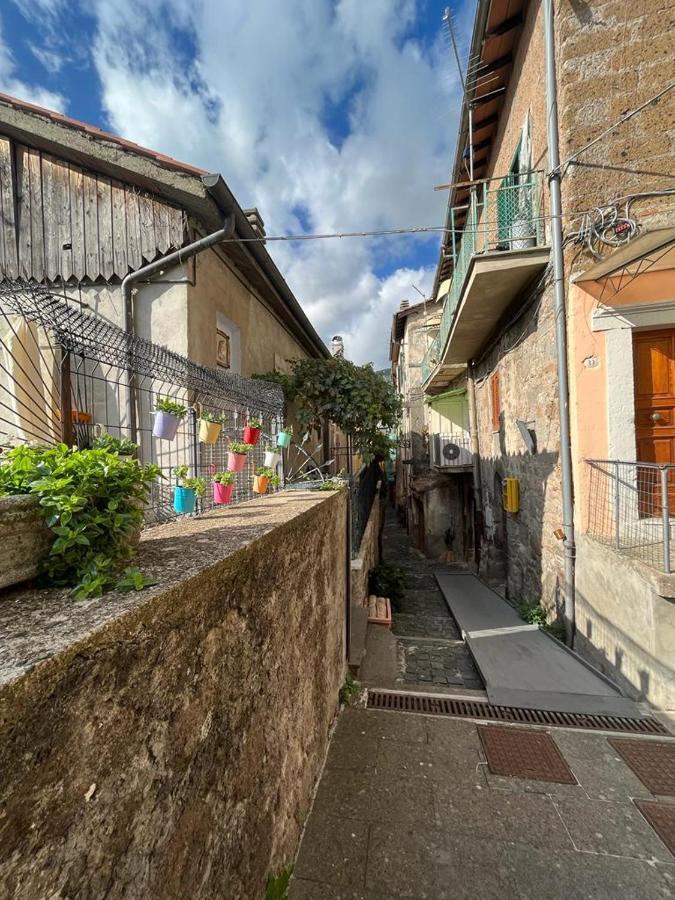 Appartement La Rocca House à Soriano nel Cimino Extérieur photo